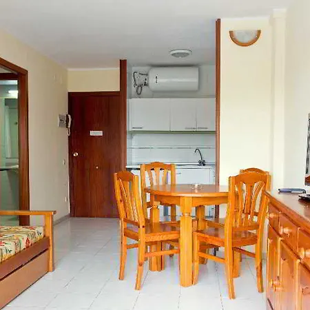 Hotel Arquus Rentalmar 4*