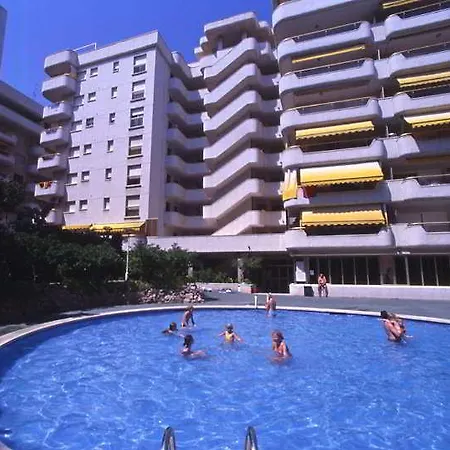 Hotel Arquus Rentalmar